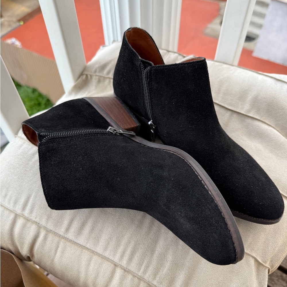 LUCKY BRAND BASEL Black Suede Ankle Boots SIZE 8